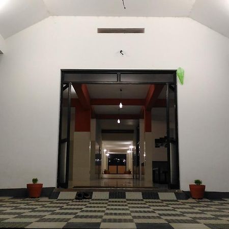 Dhoni Castle Palakkad Exterior photo