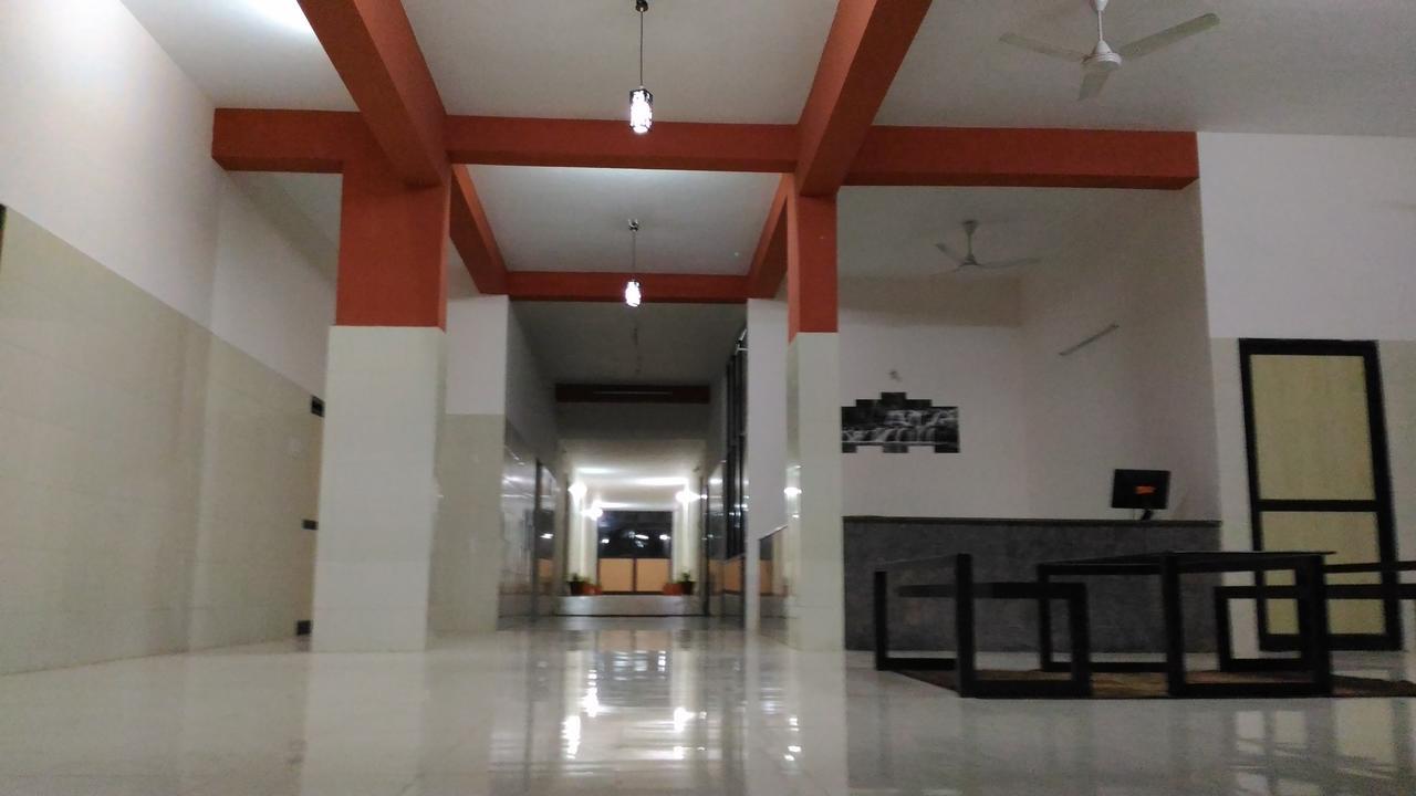Dhoni Castle Palakkad Exterior photo